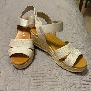 Anne Klein Women's Tan Espadrille Sandals